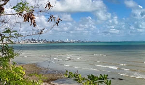 Mais de 20 trechos de praias estão impróprios para banho no Litoral da Paraíba