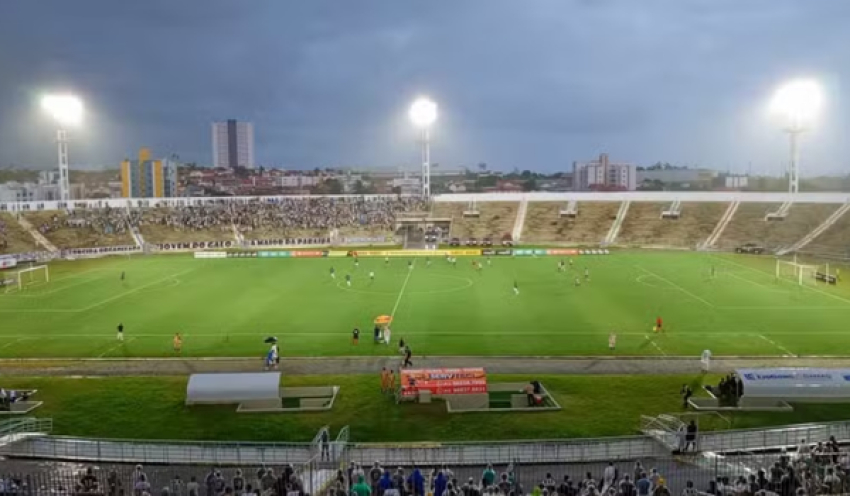 Serra Branca e Treze fazem duelo direto pela Série D