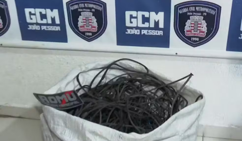 Casal suspeito de roubar de fios na Zona Sul de João Pessoa é preso em flagrante