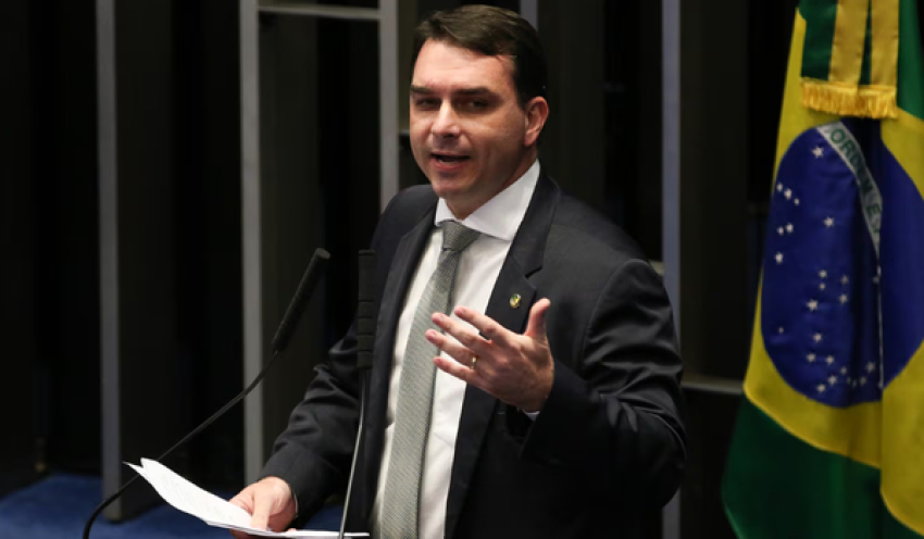 Flávio critica investigação contra Valdemar e acusa PF de agir de forma seletiva