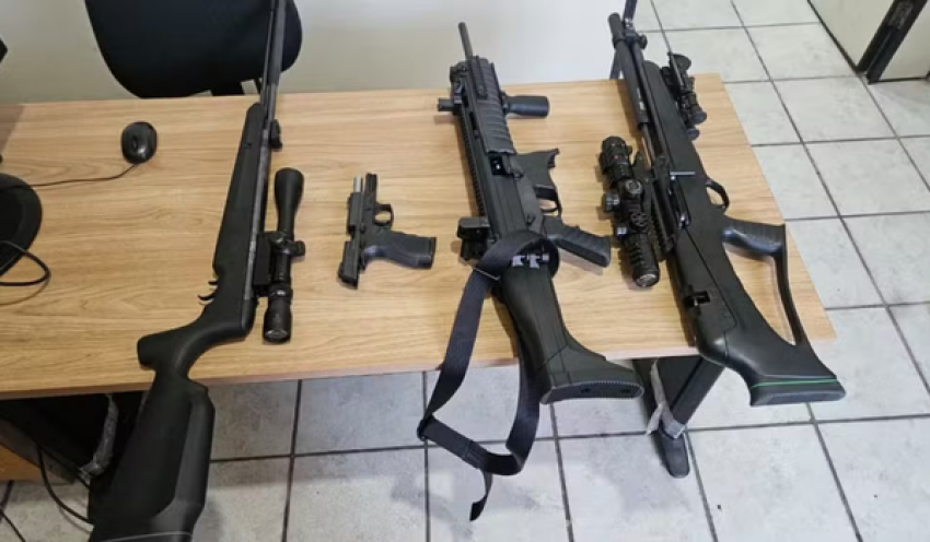 Operação da Polícia prende dois homens suspeitos de integrar organização criminosa e apreende armas na Paraíba