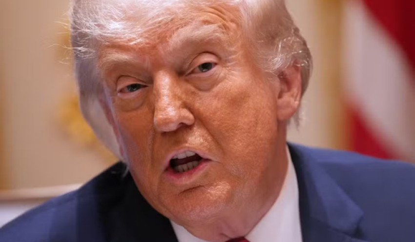 Trump diz que não retirará sanções do Irã em troca da entrega de urânio