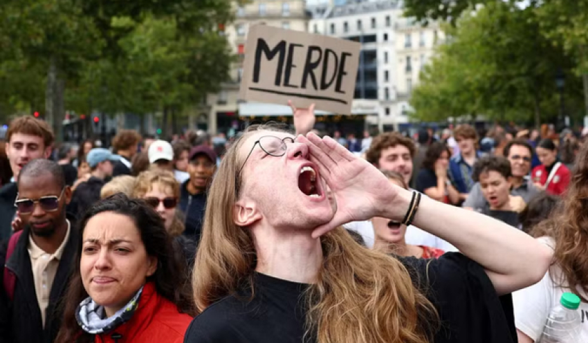 Irã convoca embaixador francês devido à repressão aos protestos estudantis na França