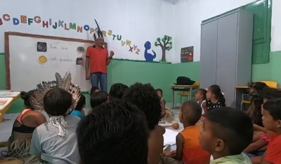 Escolas da Paraíba resgatam o tupi com ensino da língua a partir da alfabetização