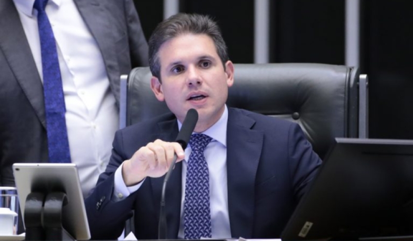 Motta discute alternativa para aumento do IOF com Alcolumbre e Haddad