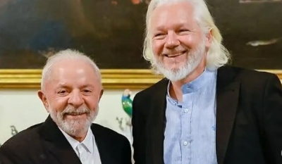 Lula publica foto de encontro com Julian Assange em Roma