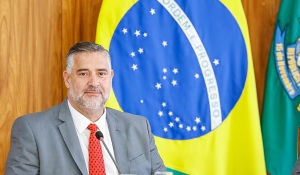 Lula quer plano de prevenção definitivo ao RS, e governo deve contratar estudo, diz Pimenta