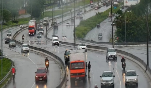 Inmet emite novo alerta de perigo de chuvas e renova aviso de aten&ccedil;&atilde;o para cidades na PB; veja os munic&iacute;pios sob risco