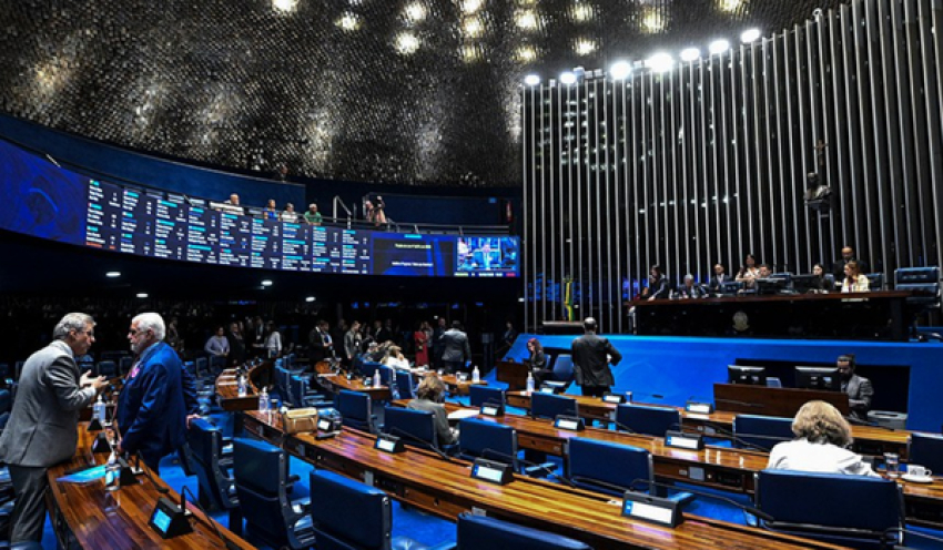 Plenário analisa proposta de criminalização de misoginia nesta terça