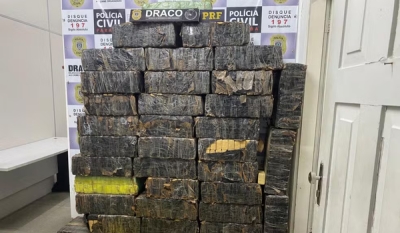 Três pessoas são presas com quase uma tonelada de maconha em casa no interior da Paraíba