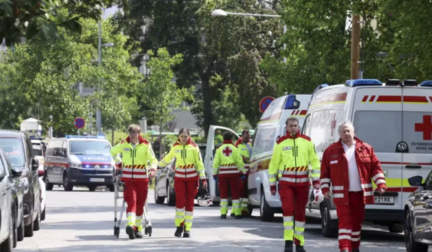 Ataque a tiros em escola deixa 10 mortos e 12 feridos na Áustria