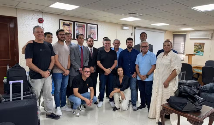 Comitiva de políticos brasileiros deixa Israel pela fronteira com a Jordânia