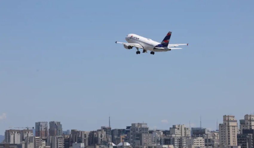 Petrobras reduz preço do querosene de aviação em 14,2%