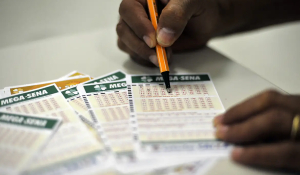 Mega-Sena acumula novamente e pr&ecirc;mio principal vai para R$ 65 milh&otilde;es