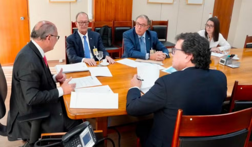 Tarifaço: setor de máquinas diz não apoiar reciprocidade e defende ampliação de programa de crédito para empresas afetadas