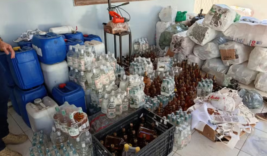 Fábrica clandestina de cachaça é fechada em Serra Branca, na PB