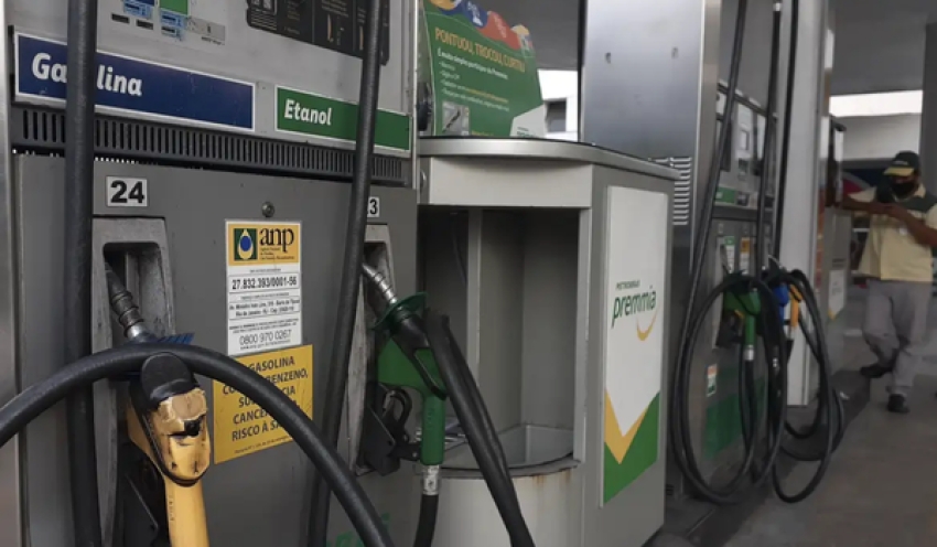 Petrobras reduz preço da gasolina A para as distribuidoras