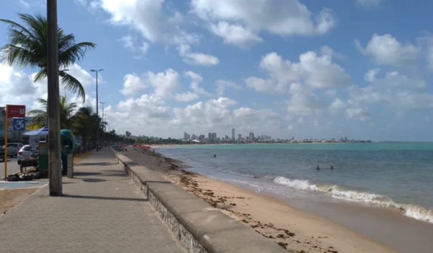 Litoral da Paraíba tem quatro trechos de praia impróprios para banho; saiba quais