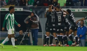 Atlético-MG vence Juventude e deixa Z-4 do Brasileirão
