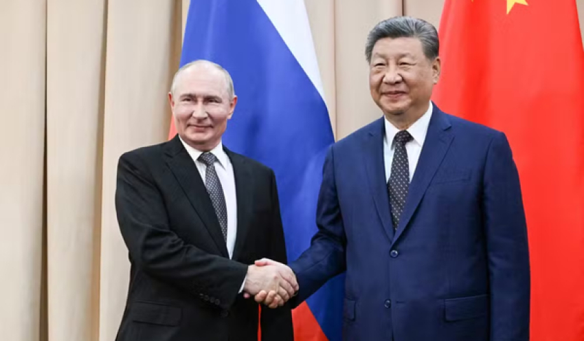Xi Jinping se reúne com Putin em cúpula 'anti-EUA' no Quirguistão; Irã também participa