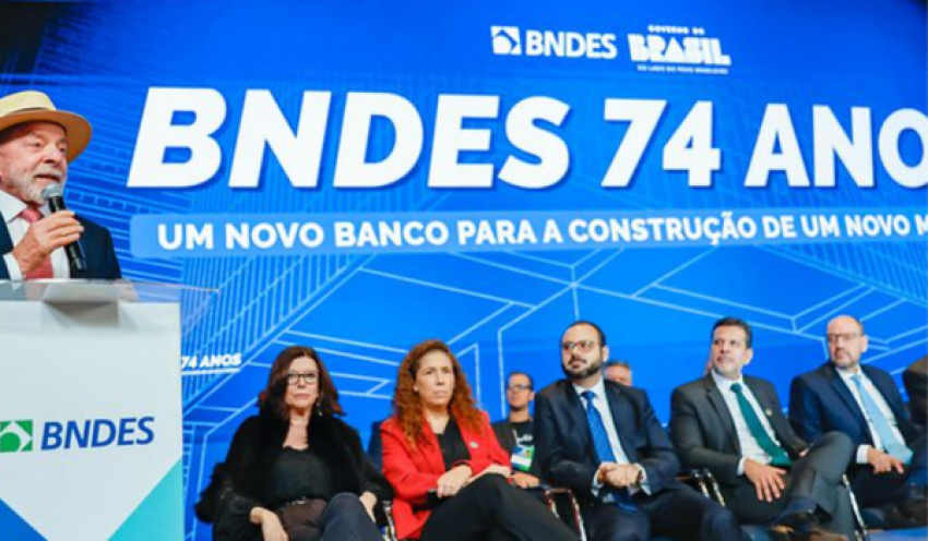 Lula defende complementariedade entre Estado e setor privado em busca do desenvolvimento