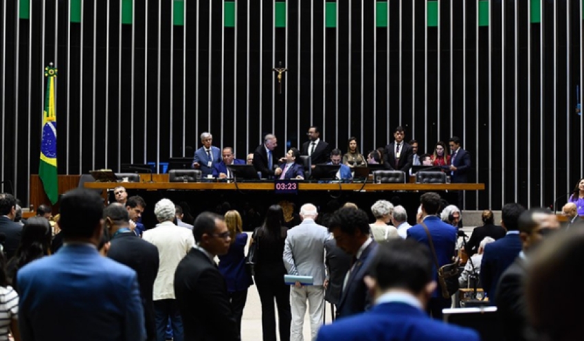 Além de vetos, Congresso pode votar validade permanente para mudanças no IR