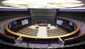 Câmara retoma votações nesta terça-feira com 11 projetos em pauta