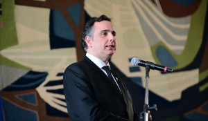 Pacheco cobra respeito à dignidade de brasileiros deportados dos EUA