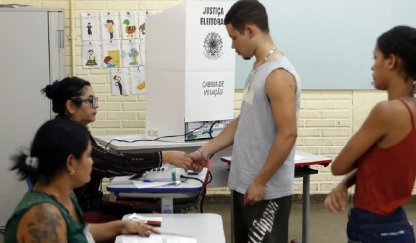 Com envelhecimento da população, eleitorado jovem recua 22% em 16 anos