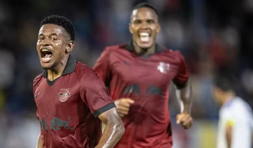 Fulminante no 1º tempo, Bragantino vence Cruzeiro em jogo de seis gols e encerra jejum