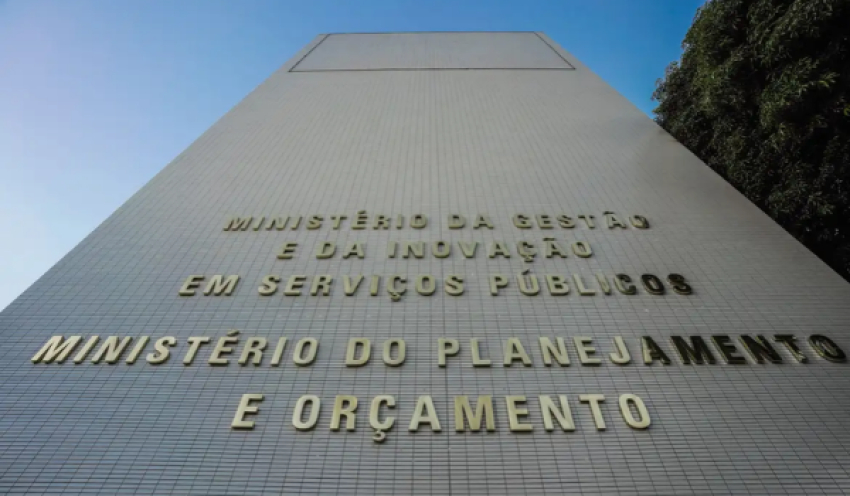 Governo libera R$ 5,2 bilhões para reforçar assistência social e saúde