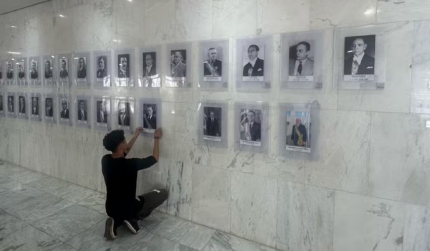 Após cobrança de Lula, Planalto atualiza informações da galeria de ex-presidentes