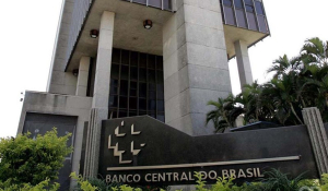 PEC que amplia autonomia do Banco Central est&aacute; na pauta da CCJ na quarta