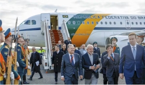 Lula janta com Putin nesta quinta e participa de comemoração dos 80 anos da vitória contra os nazistas na sexta