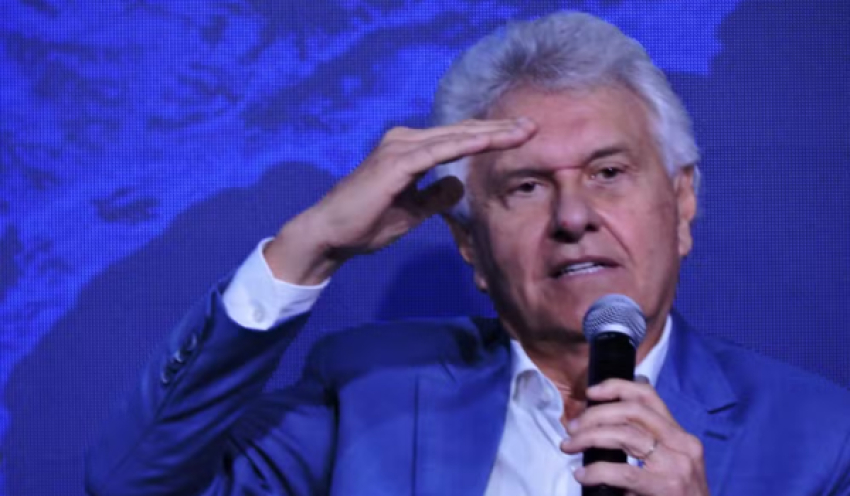 Caiado diz que Flávio Bolsonaro 'perdeu a chance' de vencer Lula