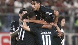 Jeffinho brilha, Botafogo vence o Universitario e está nas oitavas de final