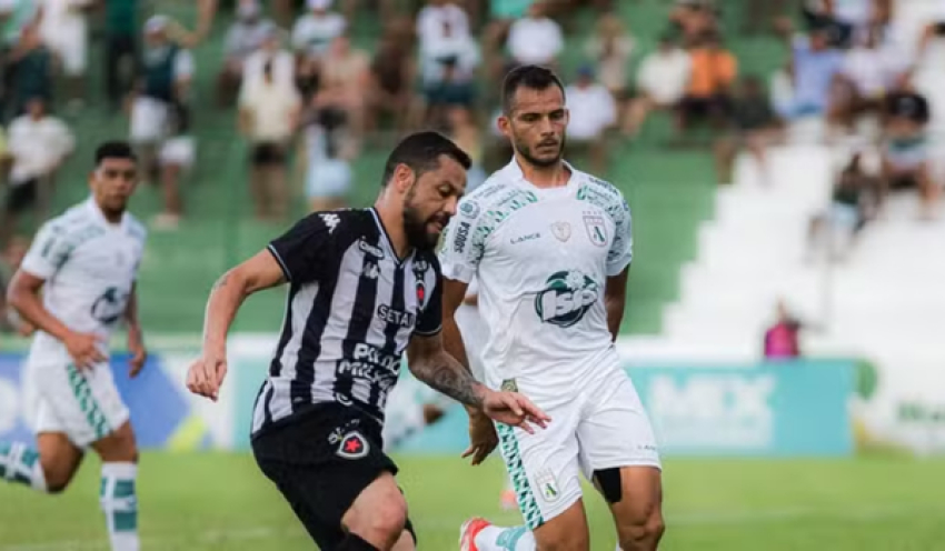 Botafogo-PB vence o Sousa de virada e abre vantagem na final do Paraibano