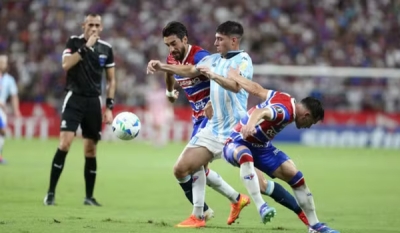 Soberano! Racing domina Fortaleza e faz 3 a 0 em estreia