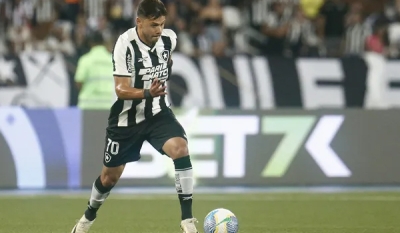 Com golaço coletivo, Botafogo bate o Vitória no Nilton Santos
