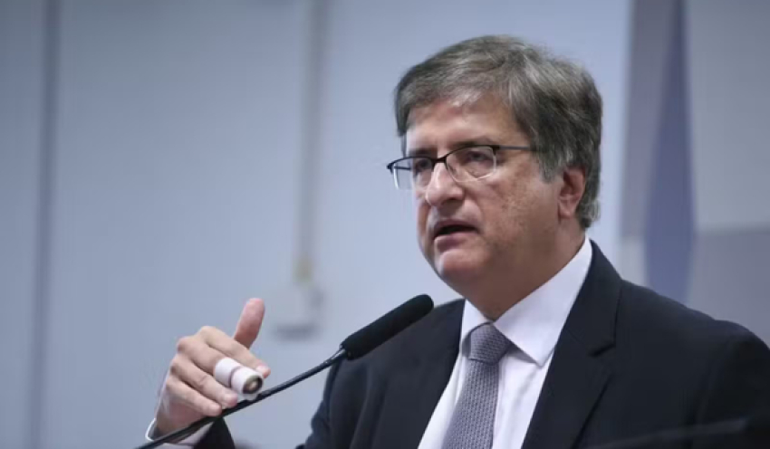PGR pede a Moraes para enviar inquérito da Abin paralela de Bolsonaro à primeira instância