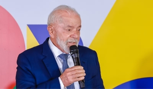 Brasil estuda criar grupo de trabalho com EUA para discutir voos de deportação