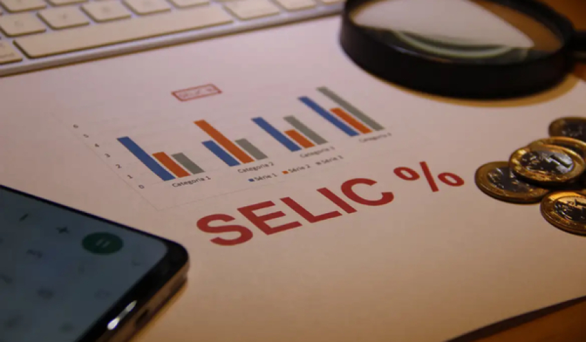 Mercado reduz projeção da Selic para 13,50%