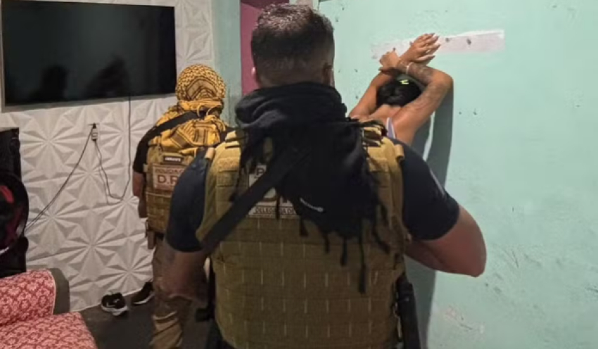 Operação mira organização criminosa suspeita de ordenar crimes de dentro de presídios na PB