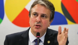 Pé-de-meia: líder da oposição na Câmara pede afastamento do ministro da Educação