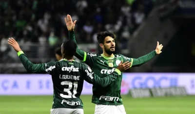 Palmeiras vence Cruzeiro no último lance e vira vice-líder do Brasileirão