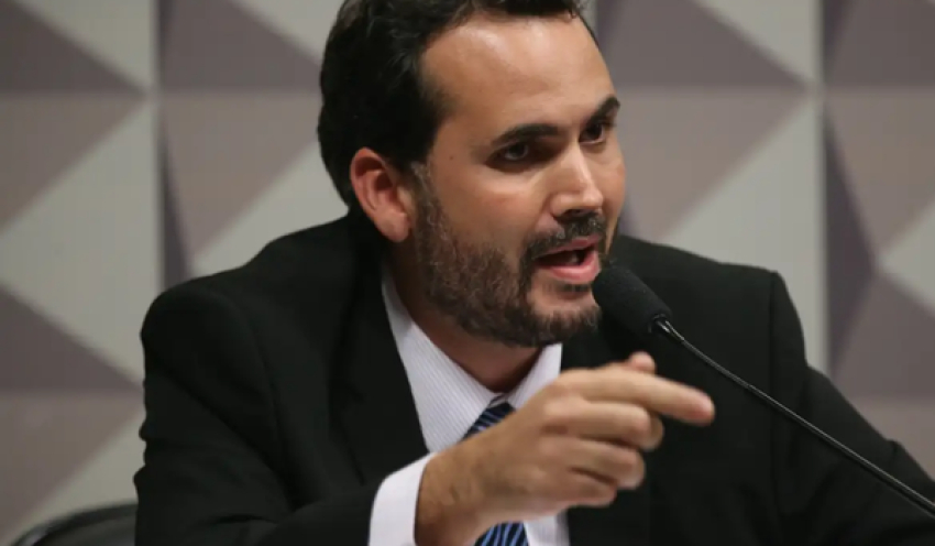 Subsídio de R$ 0,35 ao diesel não será retomado, diz ministro