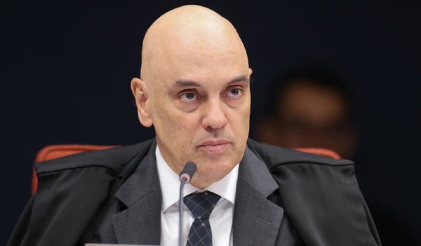PL pede impeachment de Moraes por veto a visita de Flávio a Bolsonaro