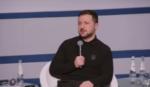 Zelensky diz que só concordará em se encontrar com Putin após plano comum com Trump ser negociado