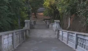 Fortes chuvas agravam eros&atilde;o em barreira da escadaria da Penha, em Jo&atilde;o Pessoa