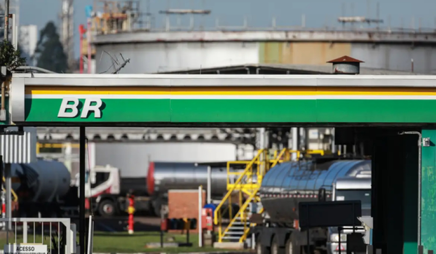Petrobras aumenta diesel, mas subsídio mantém valor final; entenda